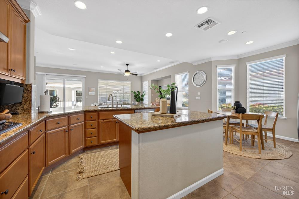 Detail Gallery Image 14 of 35 For 301 Three Rivers Way, Rio Vista,  CA 94571 - 2 Beds | 2/1 Baths