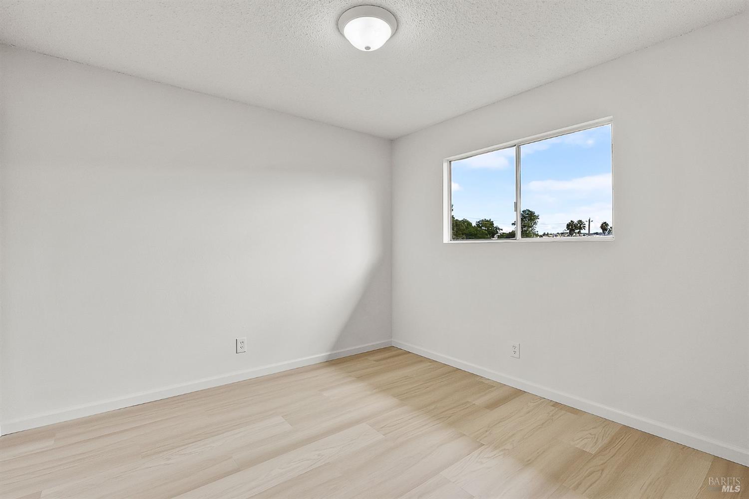 Detail Gallery Image 19 of 30 For 1910 Sacramento St, Vallejo,  CA 94590 - – Beds | – Baths