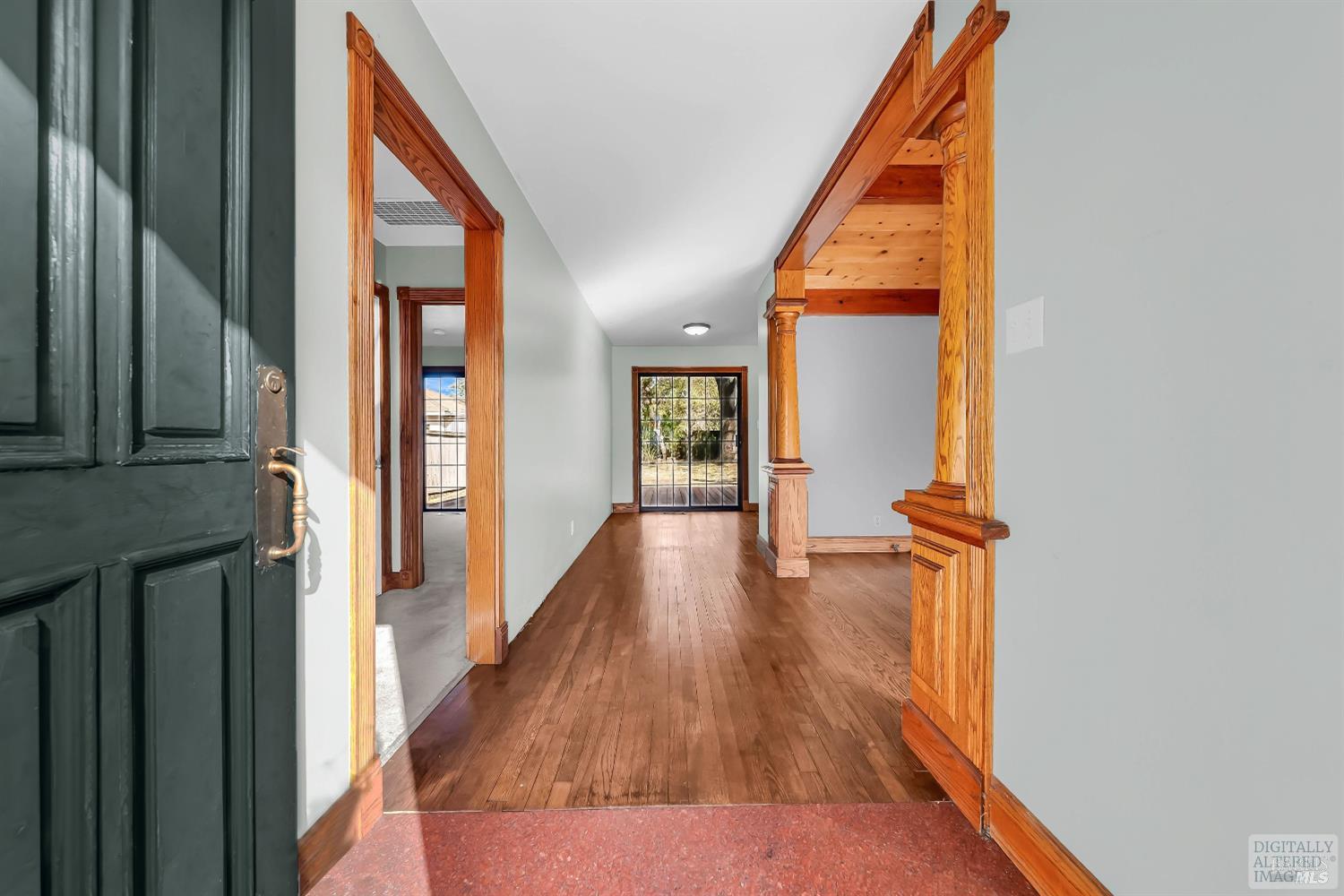 Detail Gallery Image 4 of 51 For 32 Jefferson Ave, San Rafael,  CA 94903 - 2 Beds | 1 Baths