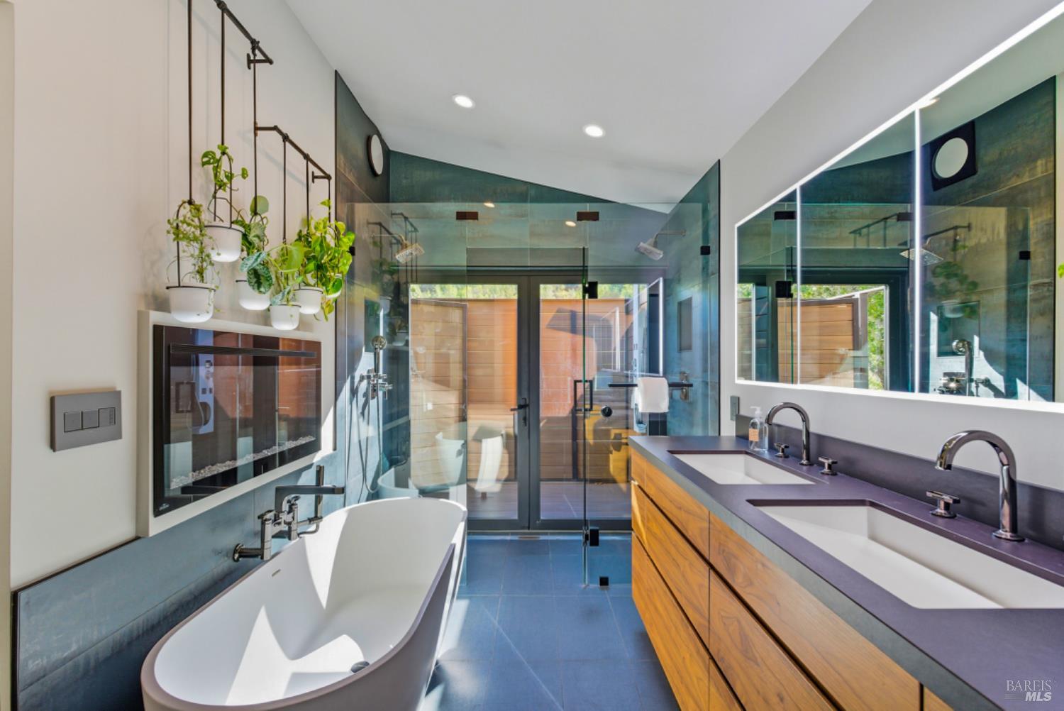 Detail Gallery Image 49 of 78 For 80 Pinto Ln, Novato,  CA 94947 - 4 Beds | 2/1 Baths