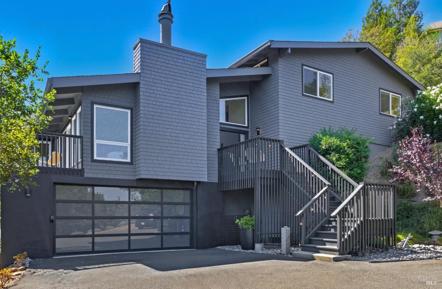 Detail Gallery Image 3 of 78 For 80 Pinto Ln, Novato,  CA 94947 - 4 Beds | 2/1 Baths