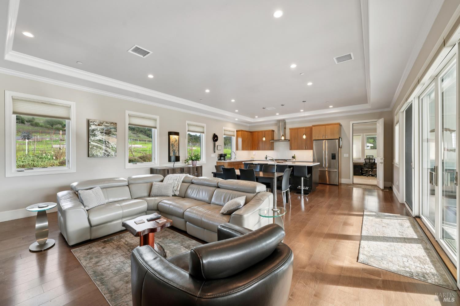 Detail Gallery Image 11 of 71 For 1840 Riebli Rd, Santa Rosa,  CA 95404 - 6 Beds | 5/2 Baths