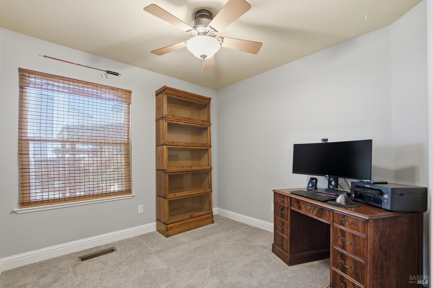 Detail Gallery Image 27 of 38 For 442 Stonewood Dr, Vacaville,  CA 95687 - 4 Beds | 2/1 Baths