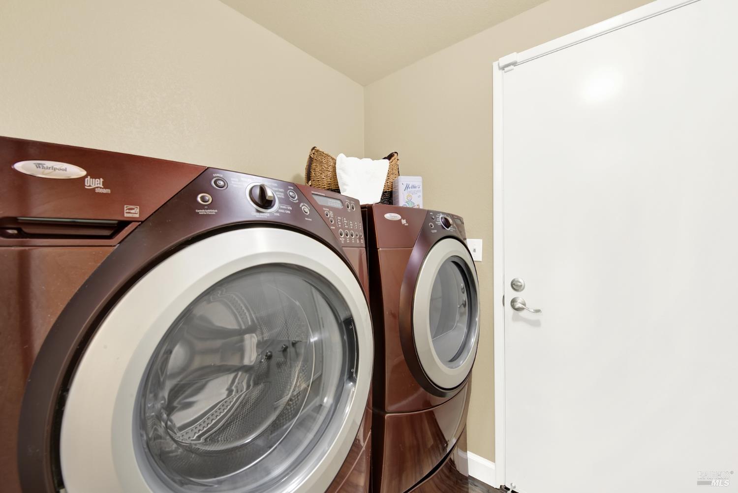 Detail Gallery Image 58 of 83 For 401 Northampton Dr, American Canyon,  CA 94503 - 4 Beds | 3 Baths