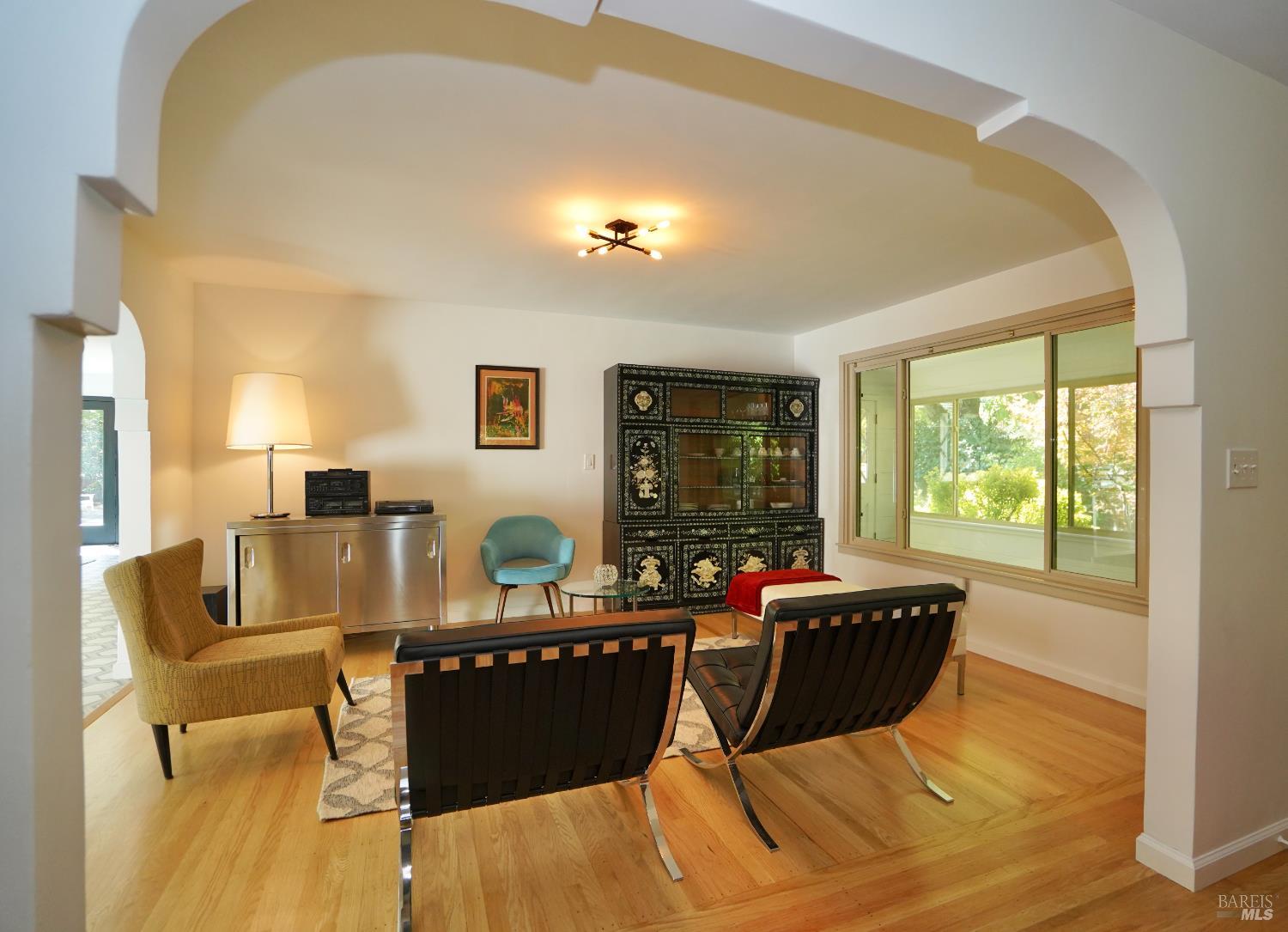 Detail Gallery Image 13 of 72 For 109 Glass Mountain Ln, Saint Helena,  CA 94574 - 3 Beds | 2/1 Baths