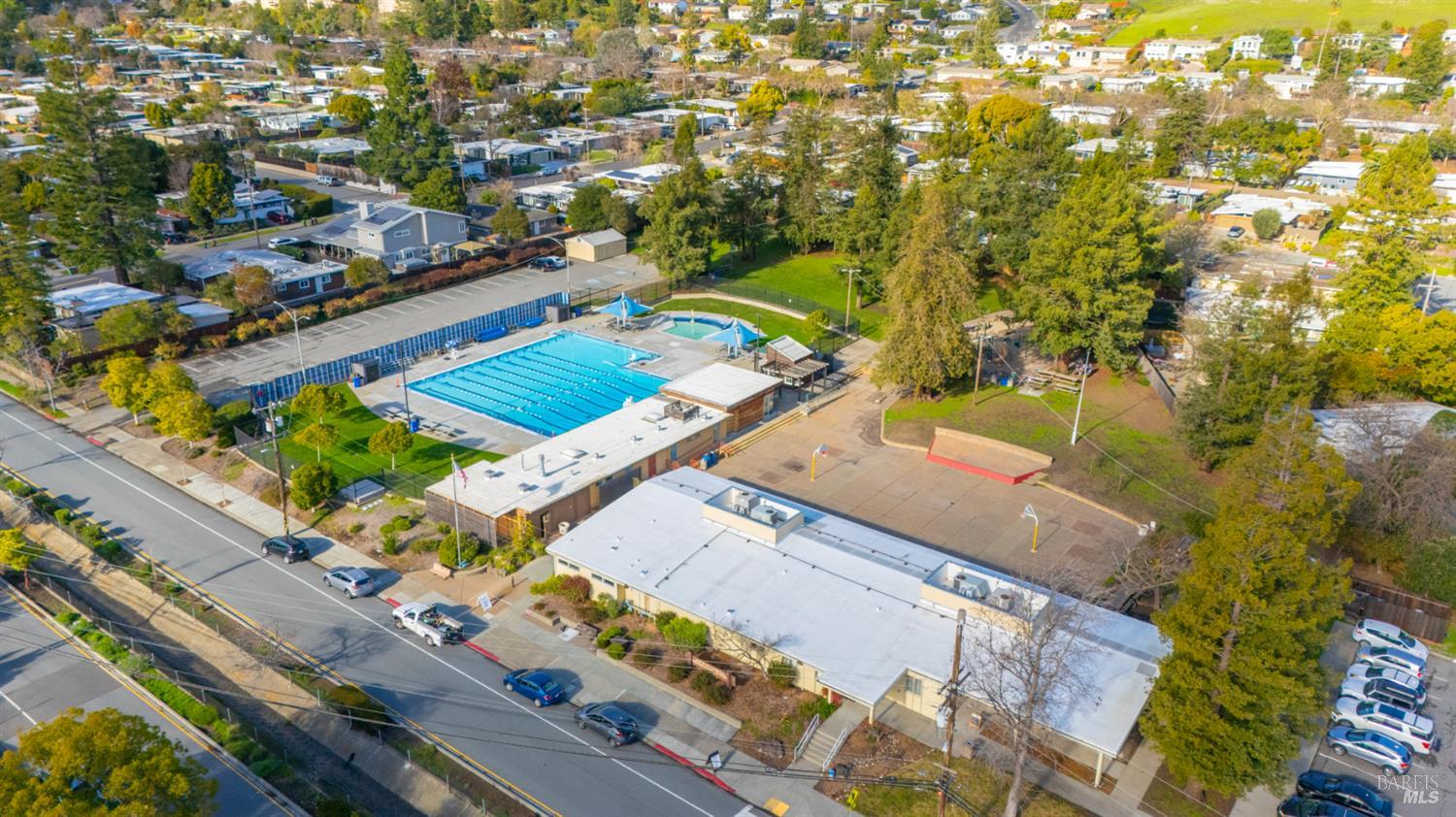 Detail Gallery Image 46 of 47 For 739 Tamarack Dr, San Rafael,  CA 94903 - 3 Beds | 2 Baths