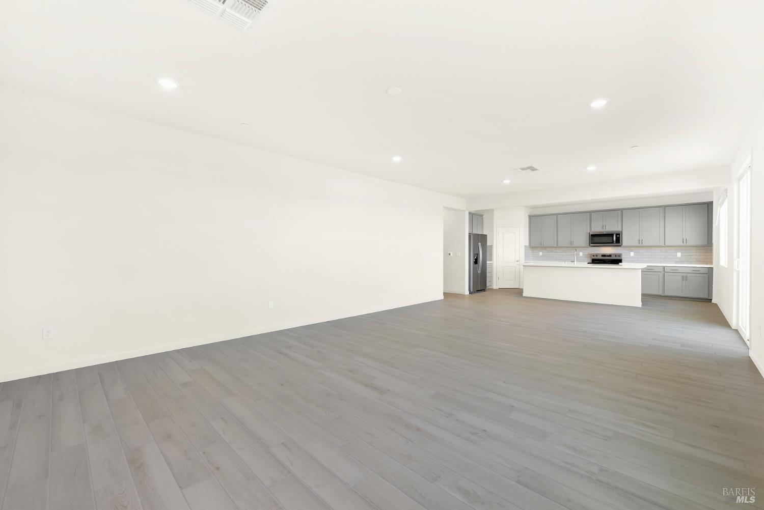 Detail Gallery Image 24 of 89 For 4107 Markovich Ct, San Pablo,  CA 94806 - 4 Beds | 3 Baths