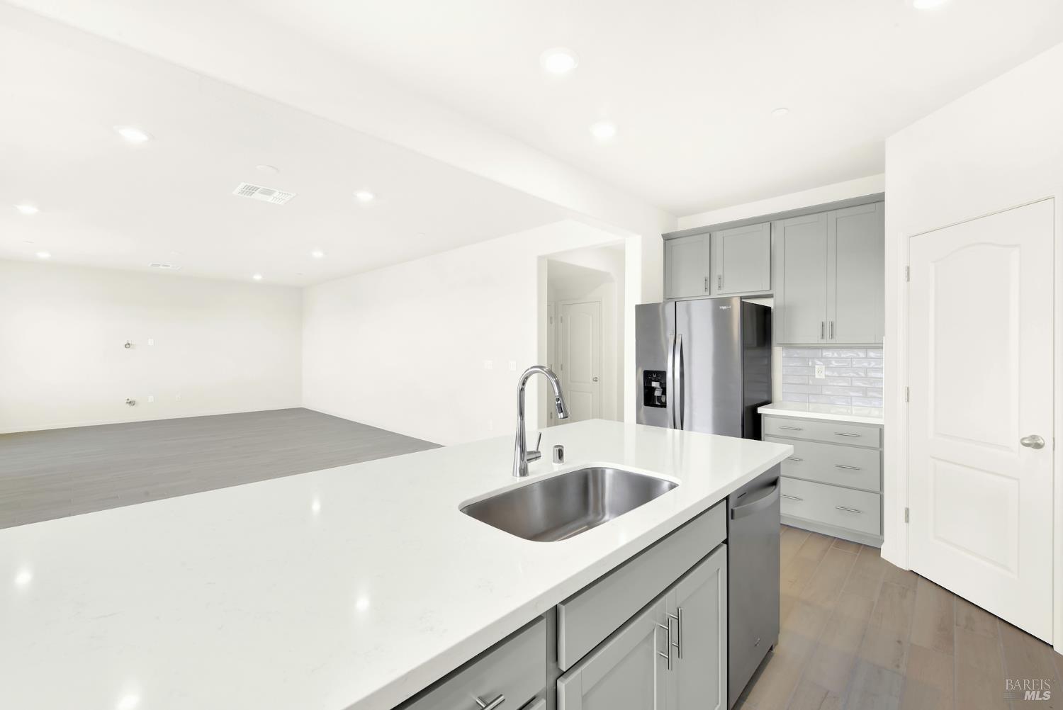 Detail Gallery Image 35 of 89 For 4107 Markovich Ct, San Pablo,  CA 94806 - 4 Beds | 3 Baths