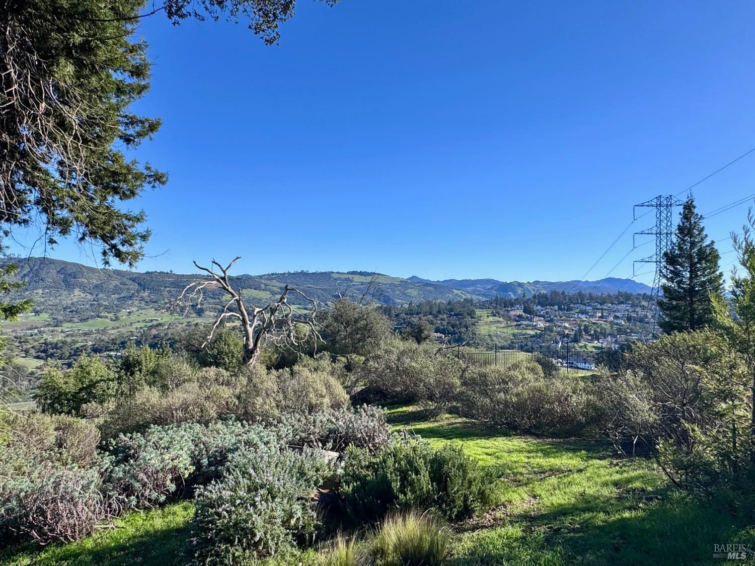 Detail Gallery Image 7 of 7 For 3870 Skyfarm Dr, Santa Rosa,  CA 95403 - – Beds | – Baths