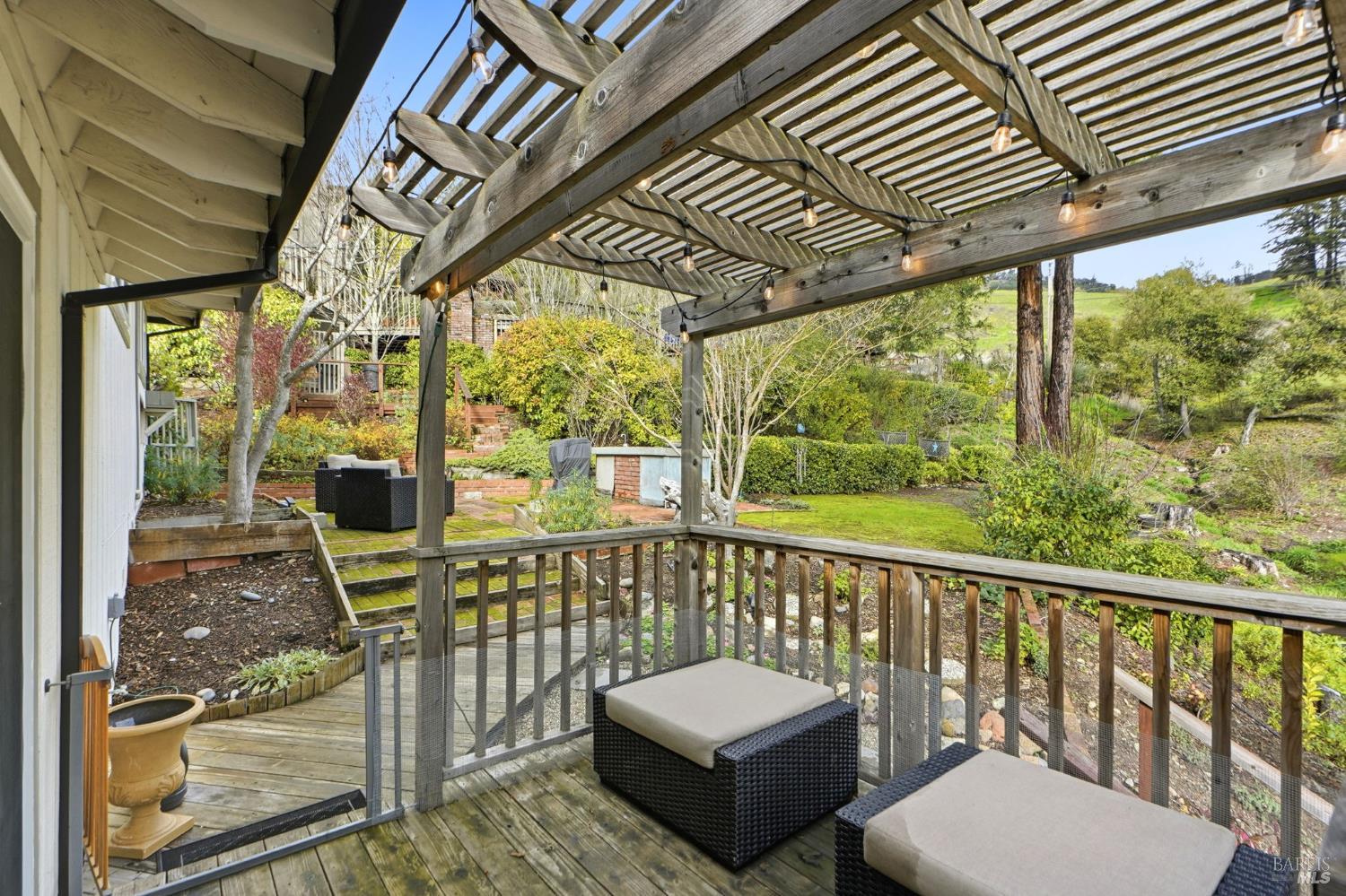 Detail Gallery Image 31 of 68 For 1814 Saint Francis Rd, Santa Rosa,  CA 95409 - 3 Beds | 2 Baths