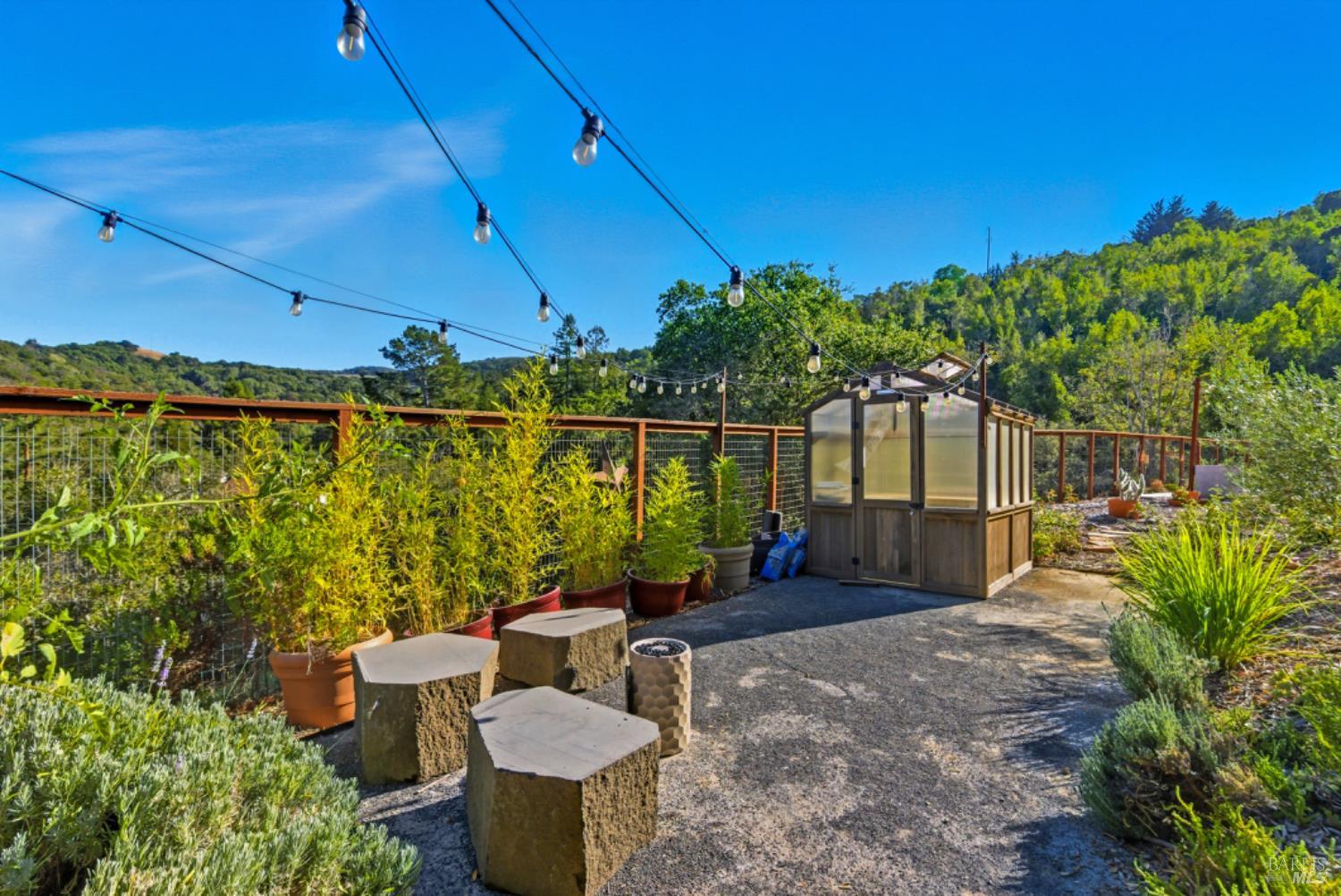 Detail Gallery Image 61 of 78 For 80 Pinto Ln, Novato,  CA 94947 - 4 Beds | 2/1 Baths