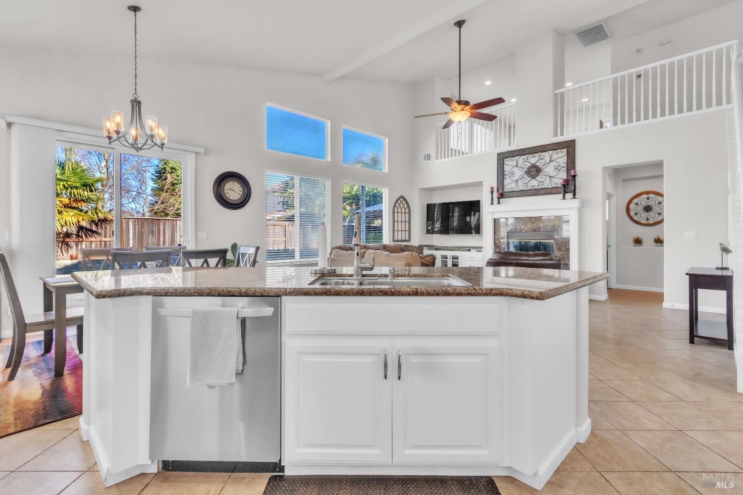 Detail Gallery Image 18 of 45 For 1120 Bello Dr, Dixon,  CA 95620 - 4 Beds | 2/1 Baths