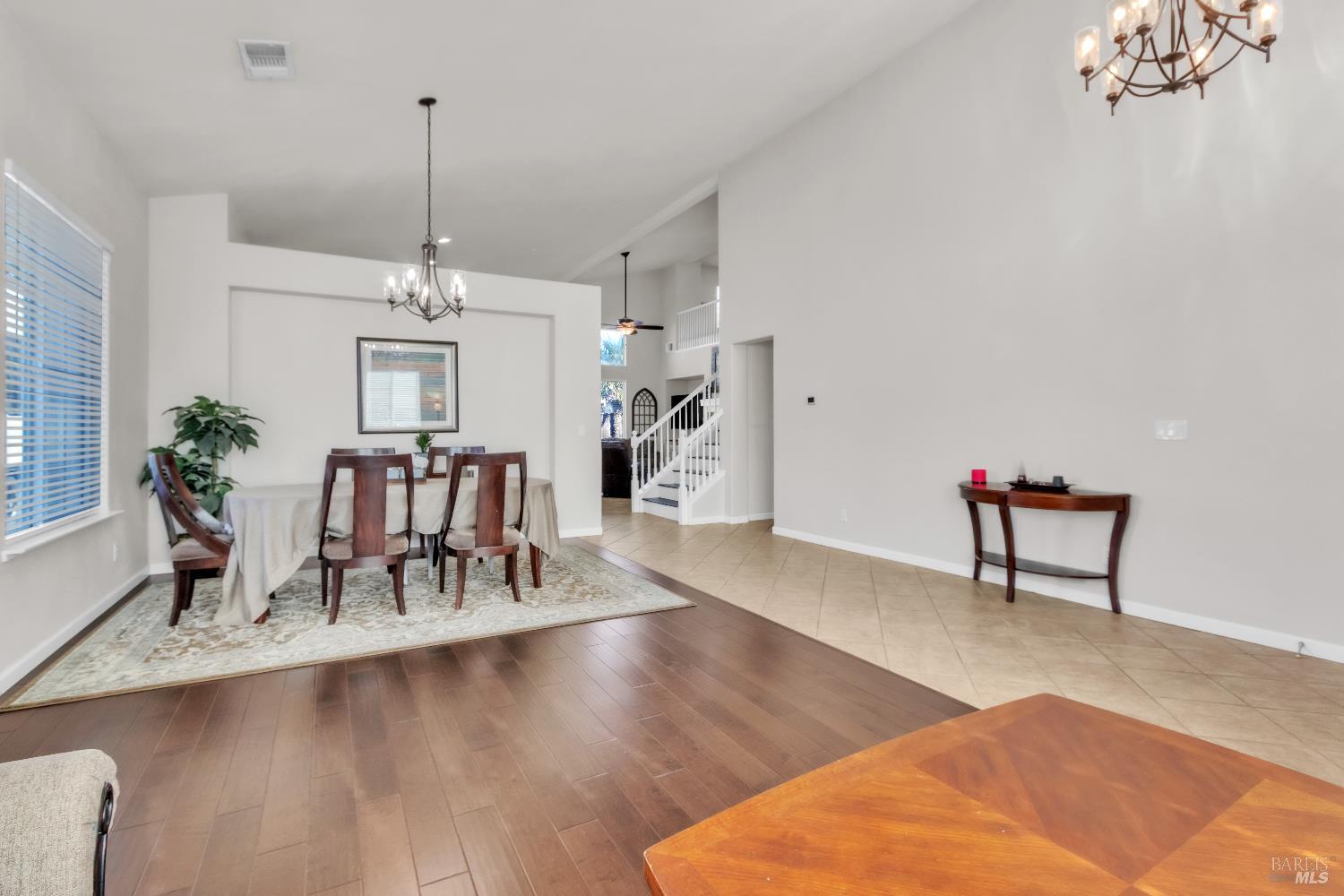 Detail Gallery Image 8 of 45 For 1120 Bello Dr, Dixon,  CA 95620 - 4 Beds | 2/1 Baths