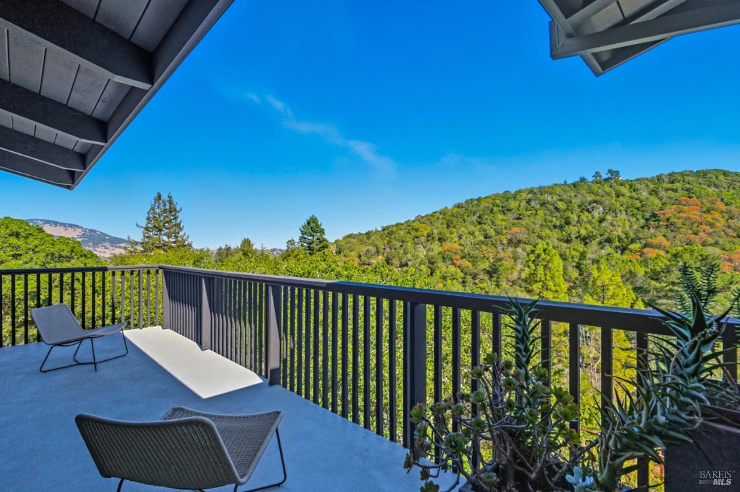 Detail Gallery Image 28 of 78 For 80 Pinto Ln, Novato,  CA 94947 - 4 Beds | 2/1 Baths