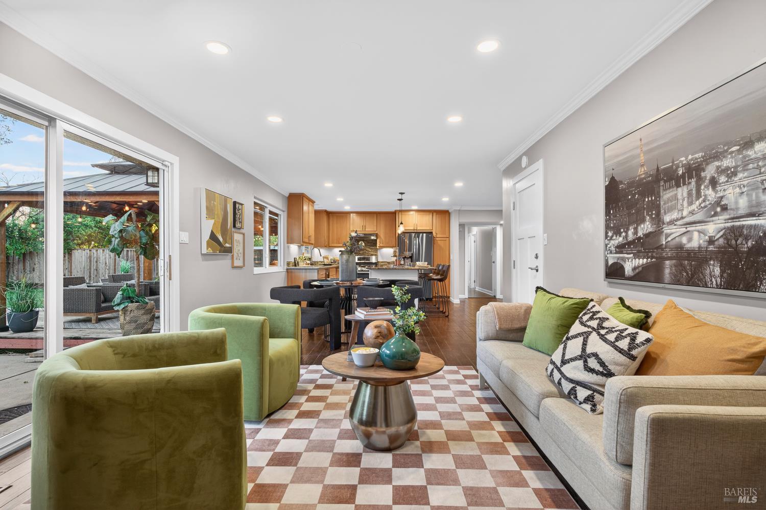 Detail Gallery Image 19 of 66 For 935 Mohr Ln, Concord,  CA 94518 - 3 Beds | 2 Baths