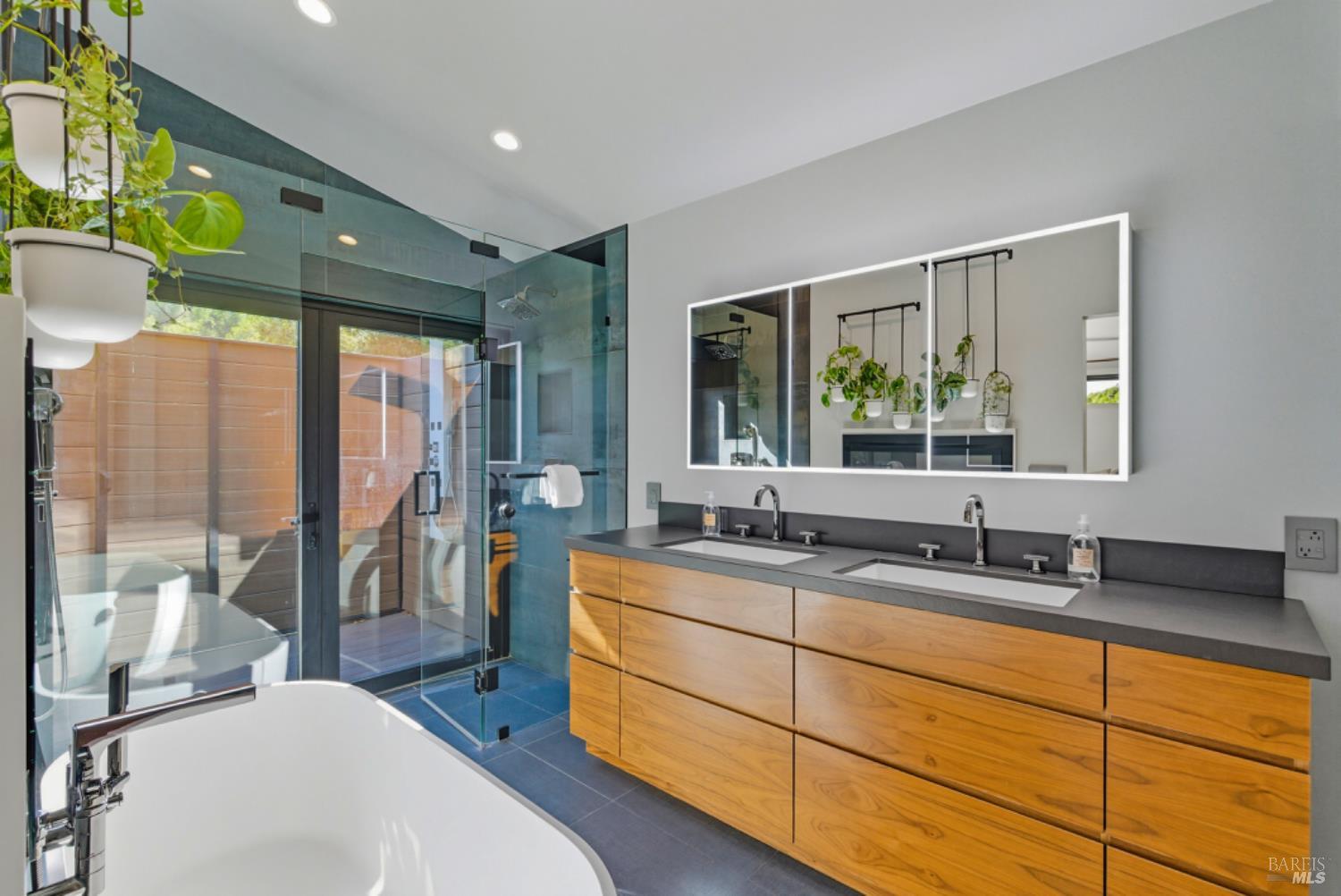 Detail Gallery Image 48 of 78 For 80 Pinto Ln, Novato,  CA 94947 - 4 Beds | 2/1 Baths