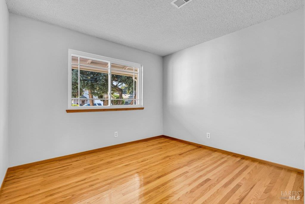 Detail Gallery Image 39 of 54 For 737 Linwood St, Vacaville,  CA 95688 - 3 Beds | 2 Baths