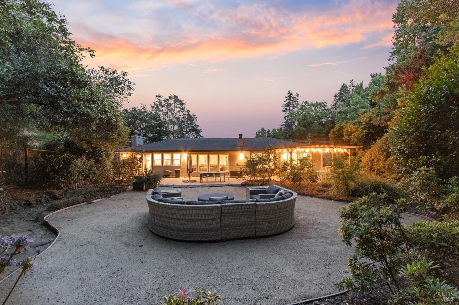 Detail Gallery Image 32 of 37 For 71 Convent Ct, San Rafael,  CA 94901 - 3 Beds | 2 Baths