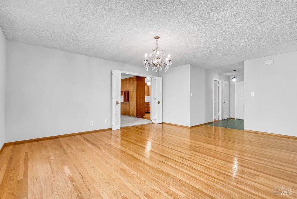 Detail Gallery Image 14 of 54 For 737 Linwood St, Vacaville,  CA 95688 - 3 Beds | 2 Baths