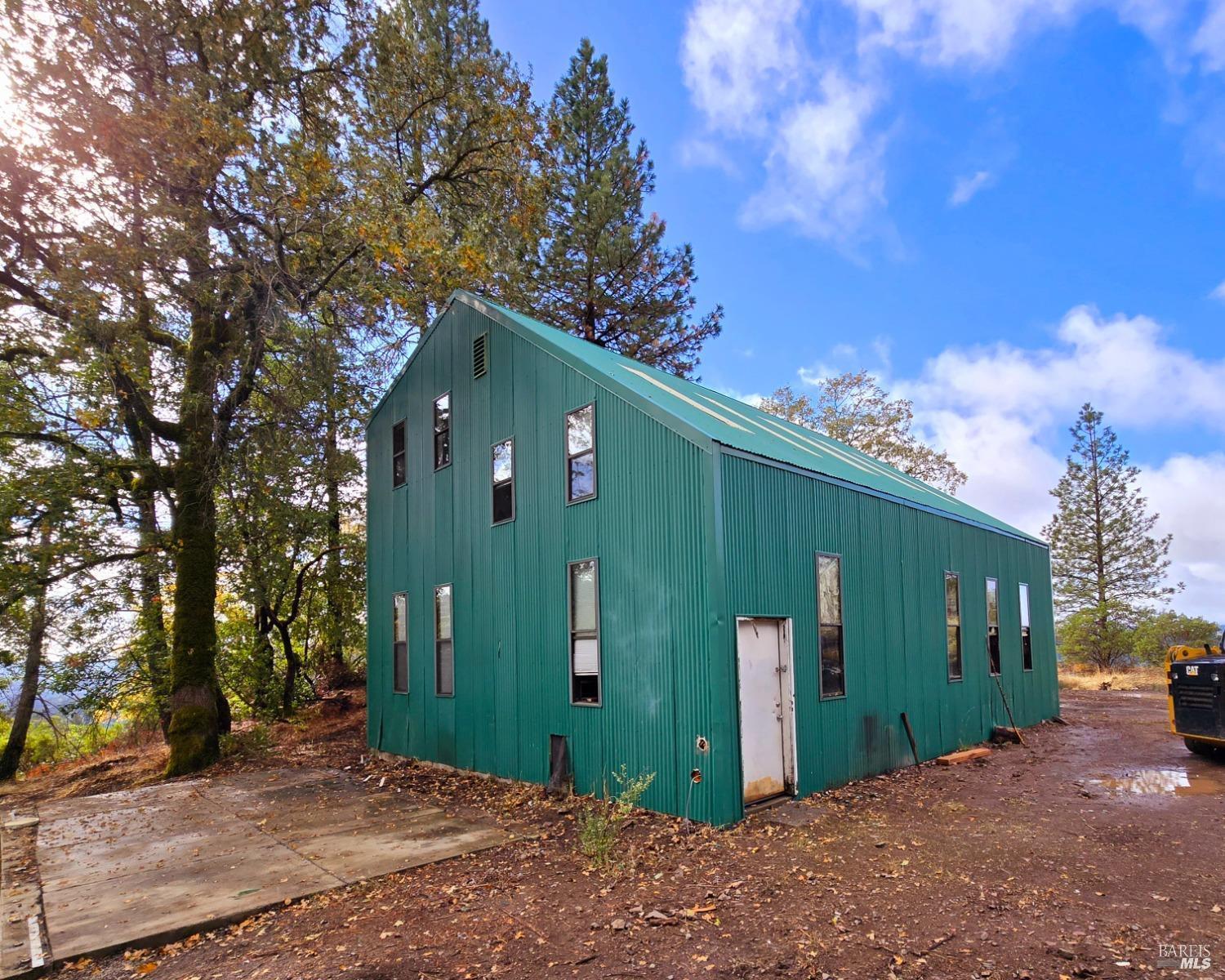 Detail Gallery Image 20 of 34 For 32120 Shimmins Ridge Rd, Willits,  CA 95490 - – Beds | – Baths