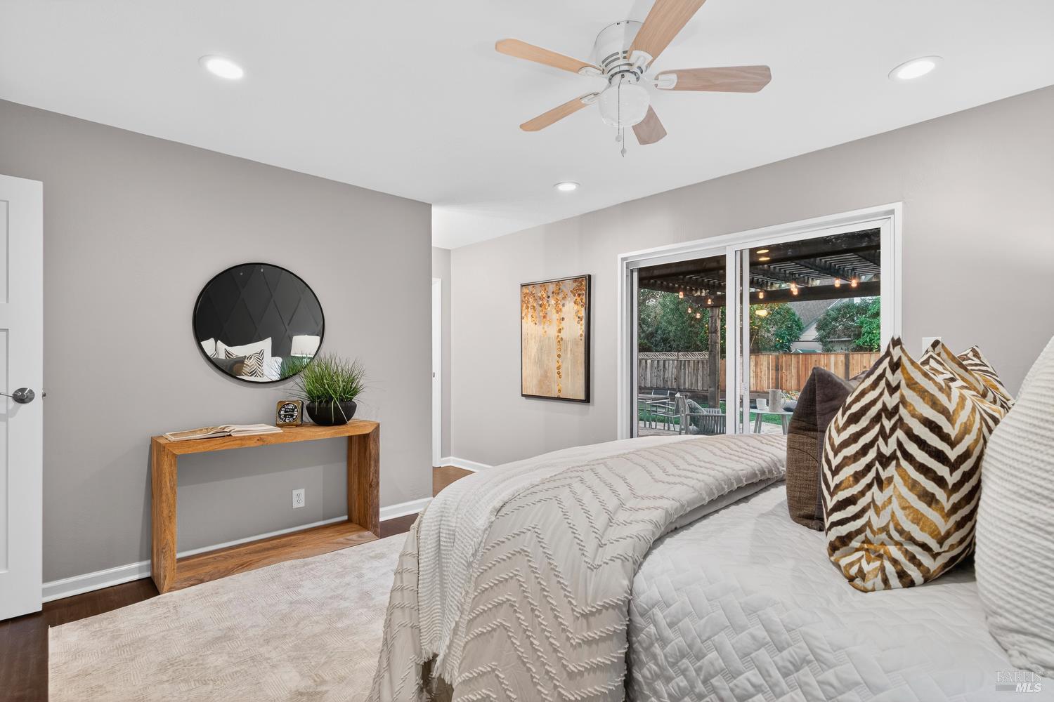 Detail Gallery Image 25 of 66 For 935 Mohr Ln, Concord,  CA 94518 - 3 Beds | 2 Baths