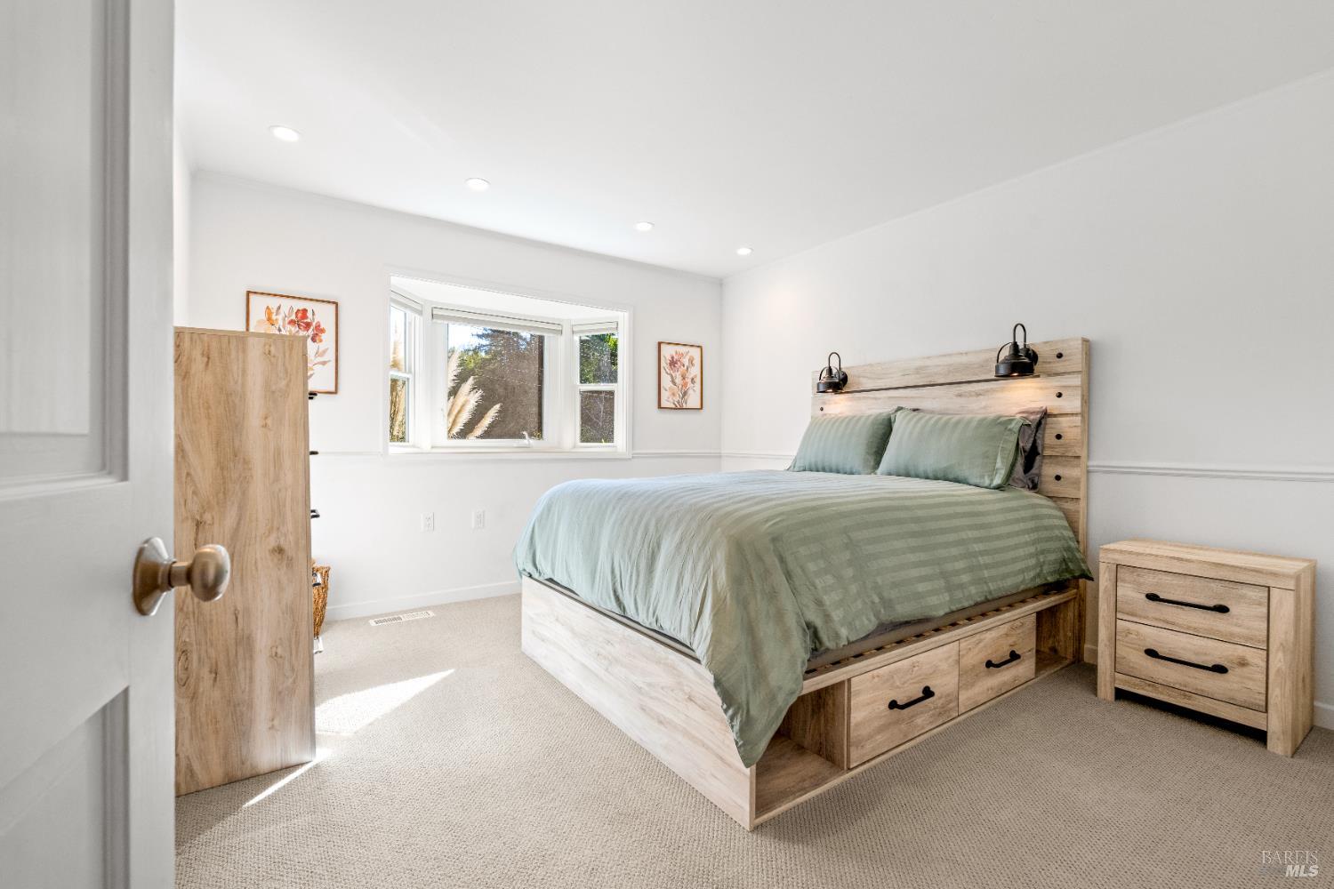 Detail Gallery Image 22 of 37 For 71 Convent Ct, San Rafael,  CA 94901 - 3 Beds | 2 Baths