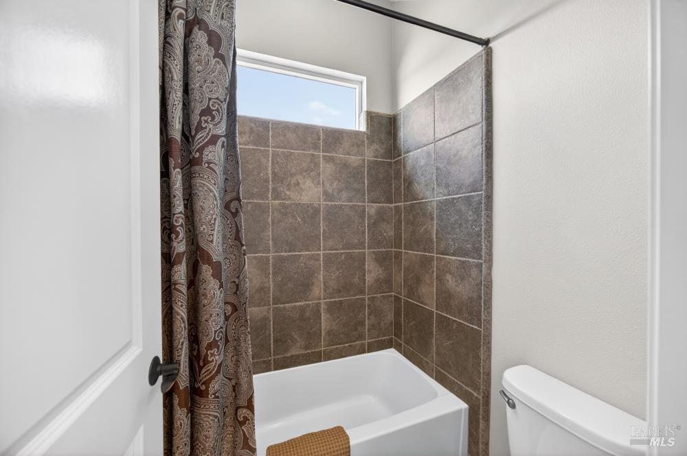 Detail Gallery Image 24 of 35 For 301 Three Rivers Way, Rio Vista,  CA 94571 - 2 Beds | 2/1 Baths