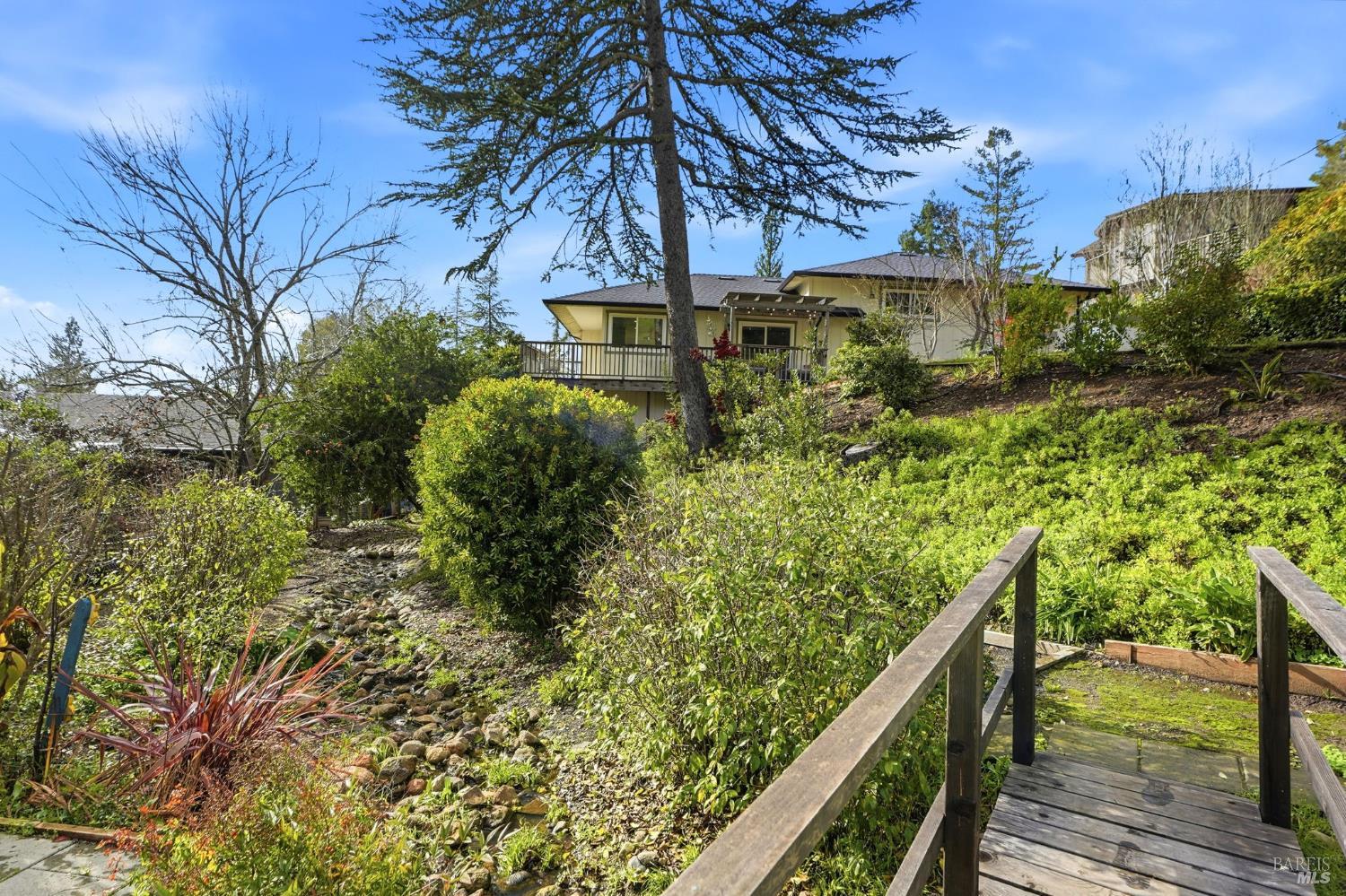 Detail Gallery Image 36 of 68 For 1814 Saint Francis Rd, Santa Rosa,  CA 95409 - 3 Beds | 2 Baths