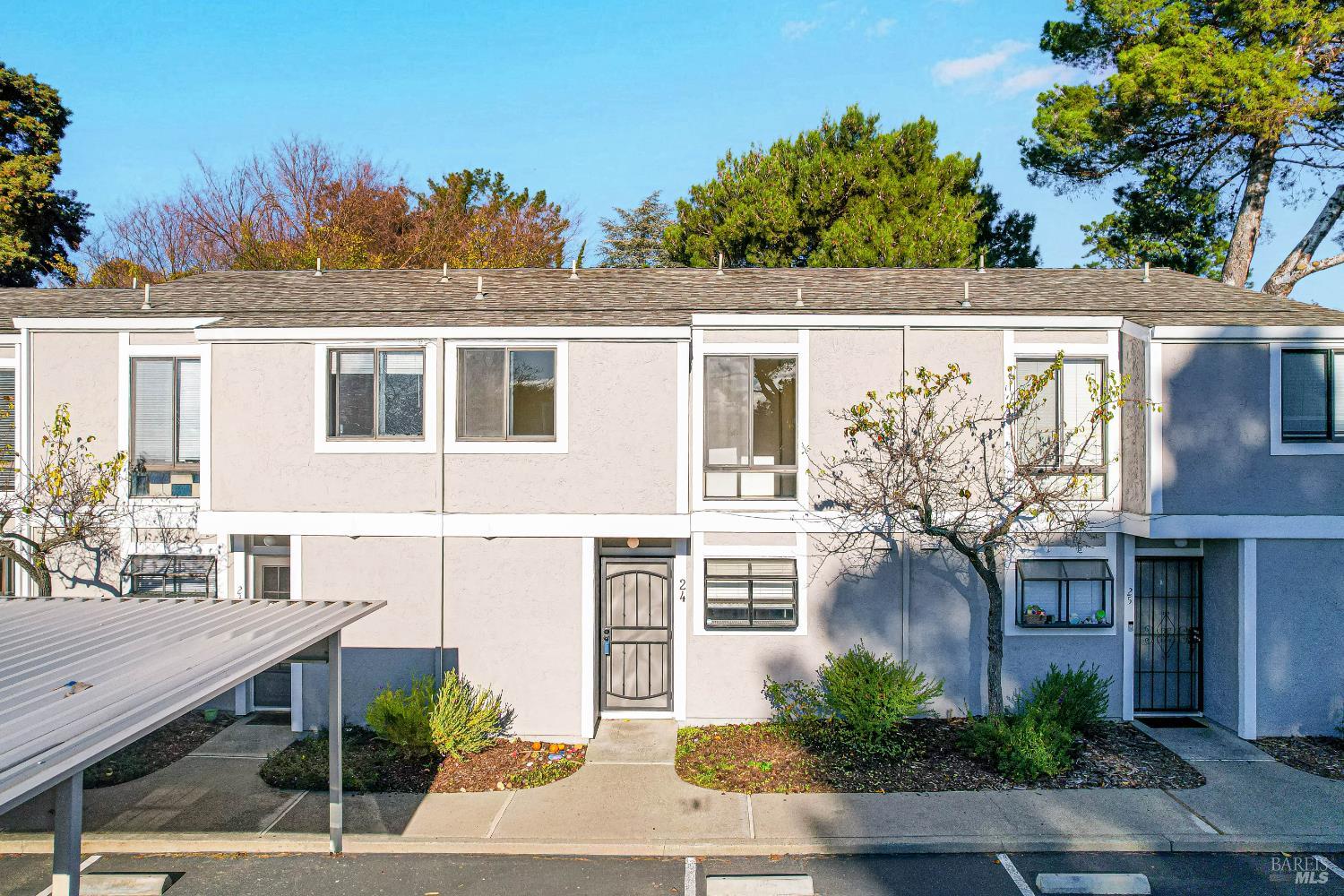 Detail Gallery Image 10 of 50 For 900 Southampton Rd #24,  Benicia,  CA 94510 - 3 Beds | 1/1 Baths