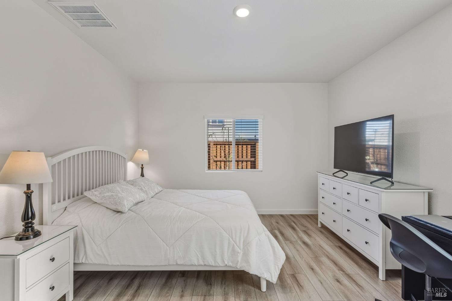 Detail Gallery Image 32 of 52 For 525 Fruit Tree Rd, Dixon,  CA 95620 - 3 Beds | 2 Baths