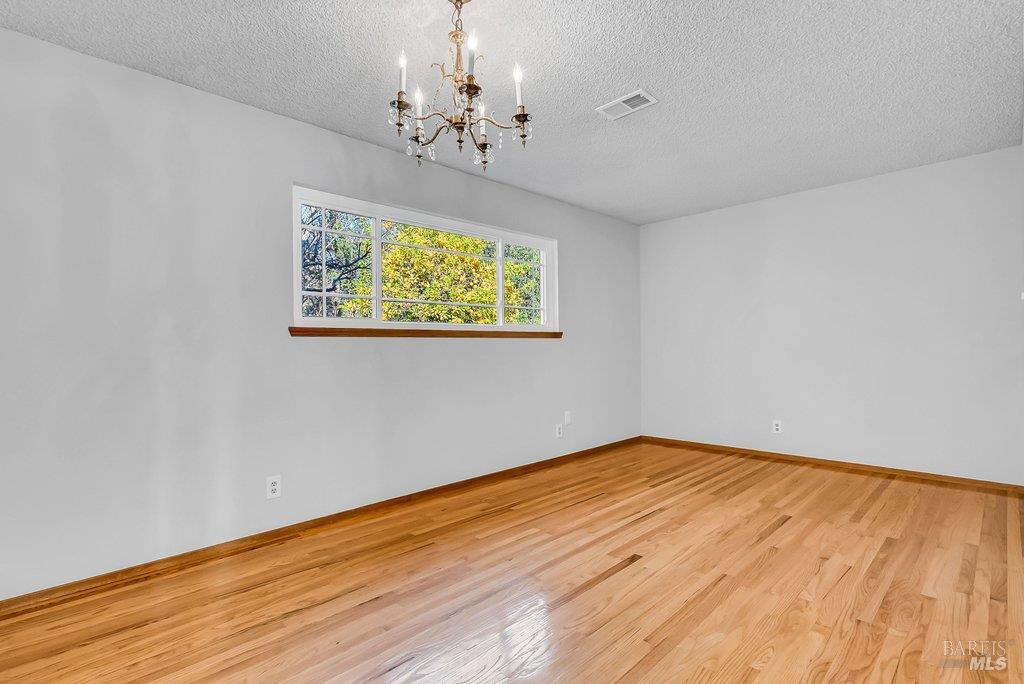 Detail Gallery Image 32 of 54 For 737 Linwood St, Vacaville,  CA 95688 - 3 Beds | 2 Baths