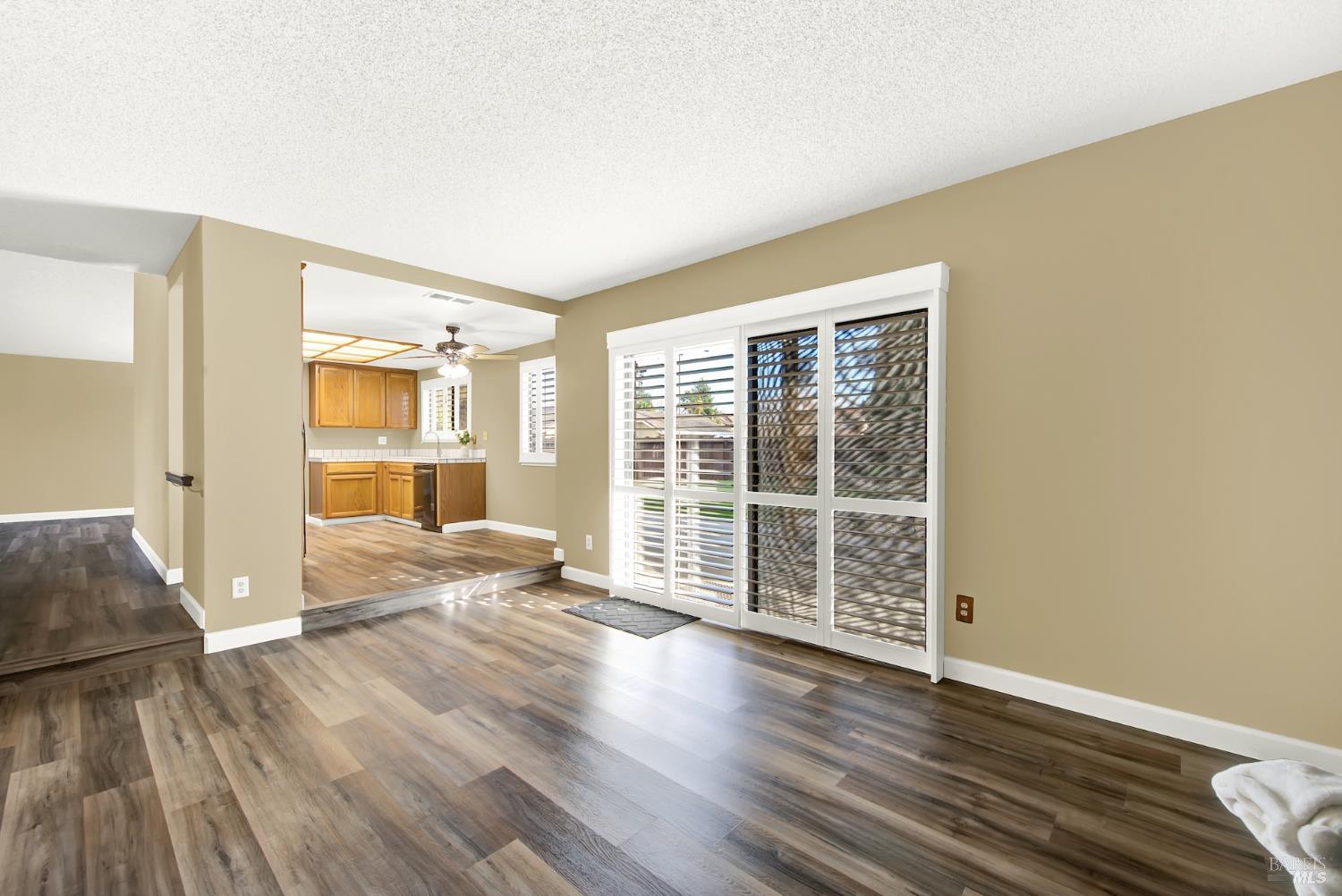 Detail Gallery Image 32 of 83 For 401 Northampton Dr, American Canyon,  CA 94503 - 4 Beds | 3 Baths