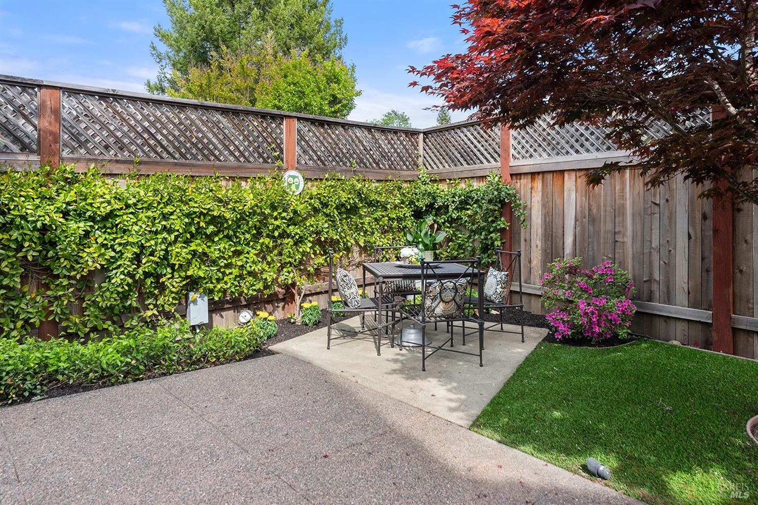 Detail Gallery Image 37 of 44 For 5426 Spring Lake Ct, Santa Rosa,  CA 95409 - 5 Beds | 3 Baths