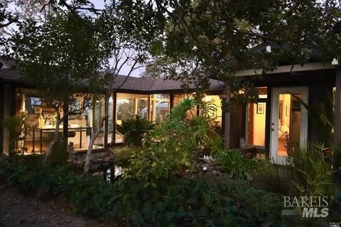 Detail Gallery Image 36 of 53 For 3835 Oak Glen Dr, Santa Rosa,  CA 95404 - 3 Beds | 2/1 Baths