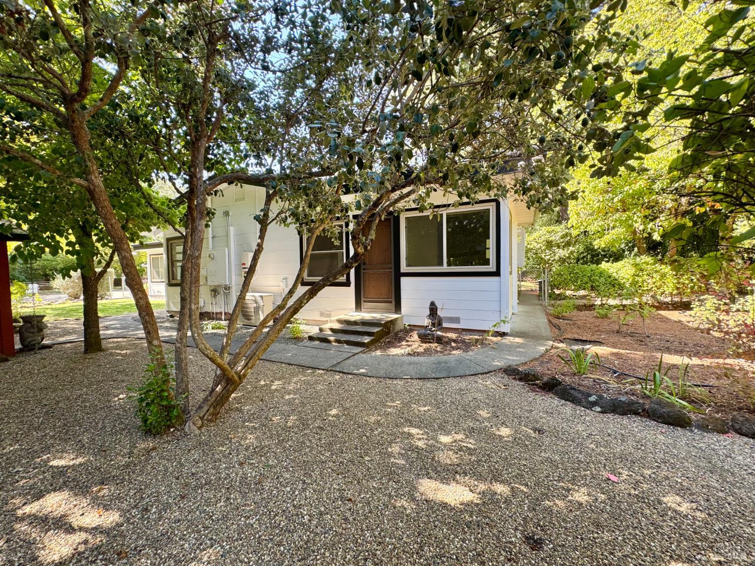 Detail Gallery Image 8 of 72 For 109 Glass Mountain Ln, Saint Helena,  CA 94574 - 3 Beds | 2/1 Baths