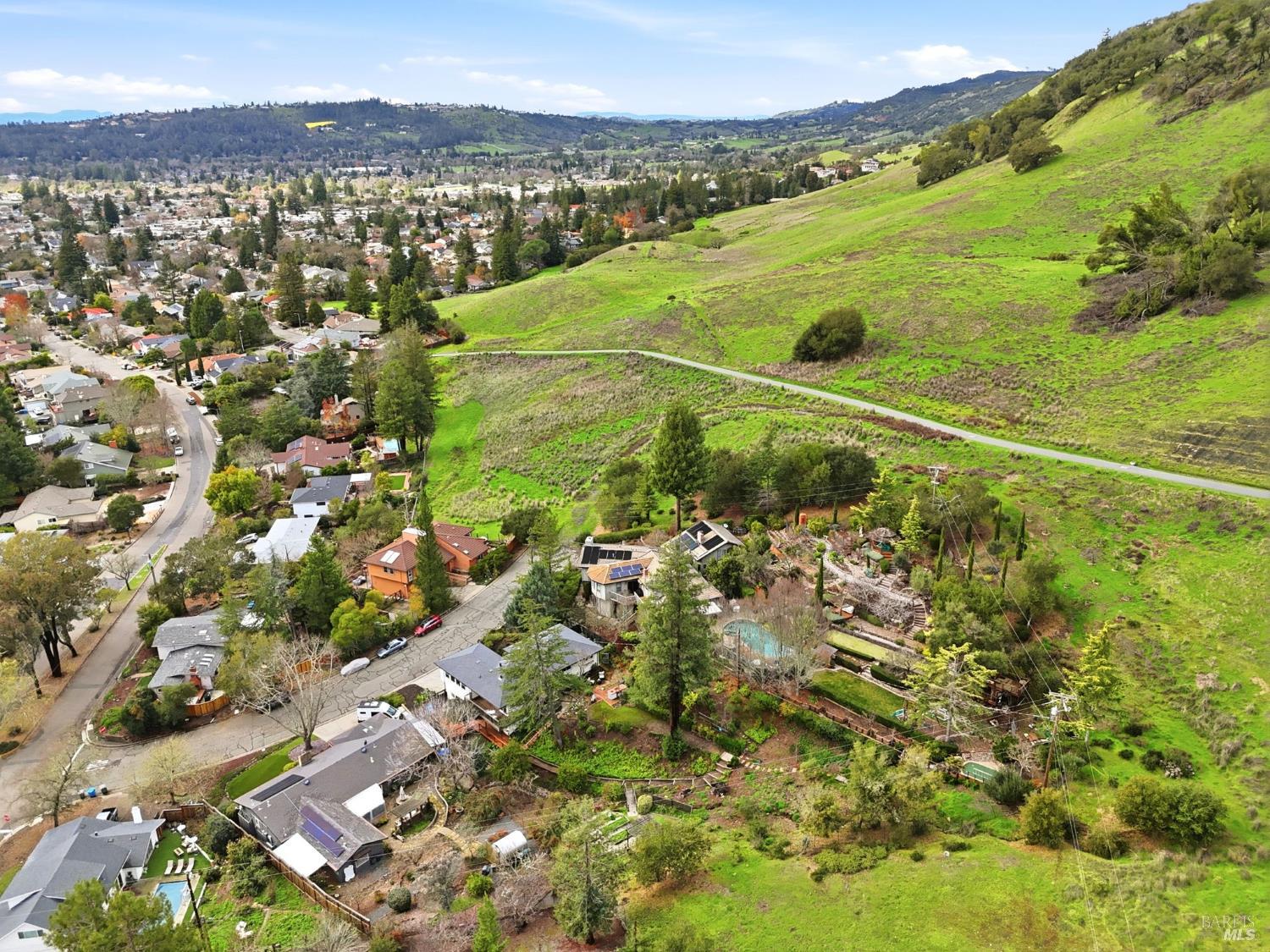 Detail Gallery Image 55 of 68 For 1814 Saint Francis Rd, Santa Rosa,  CA 95409 - 3 Beds | 2 Baths