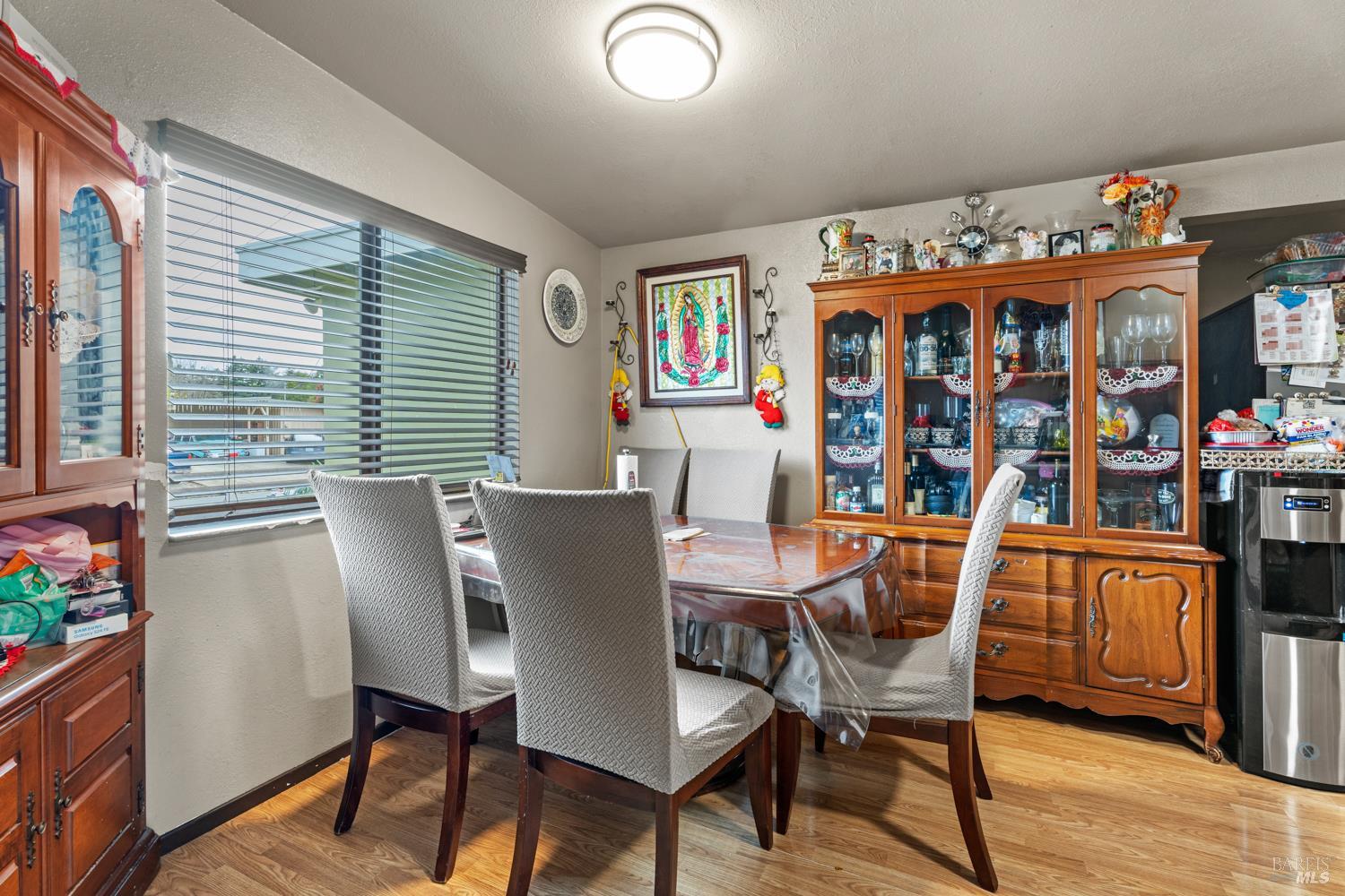 Detail Gallery Image 10 of 15 For 1778 Lockwood Dr, Ukiah,  CA 95482 - 3 Beds | 1 Baths