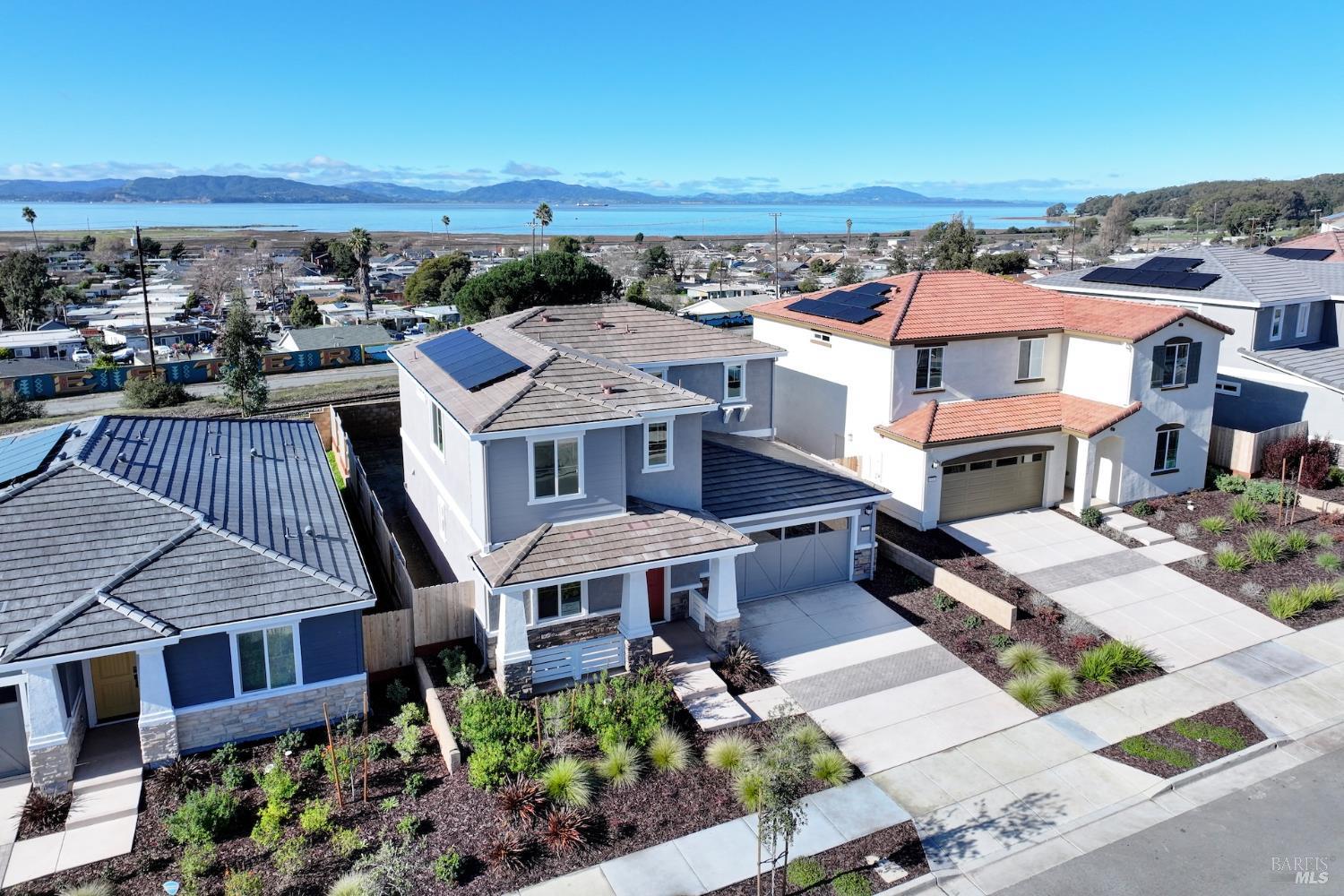 Detail Gallery Image 6 of 89 For 4107 Markovich Ct, San Pablo,  CA 94806 - 4 Beds | 3 Baths