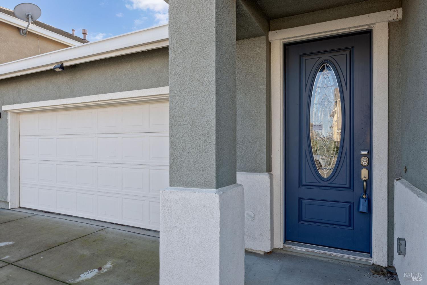 Detail Gallery Image 3 of 29 For 448 Potters Ln, Vacaville,  CA 95687 - 3 Beds | 2 Baths