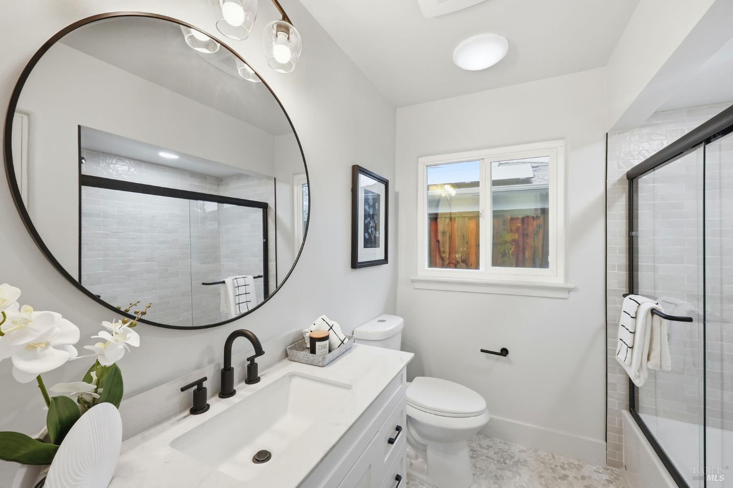 Detail Gallery Image 11 of 20 For 2132 Geary Dr, Santa Rosa,  CA 95404 - 2 Beds | 2 Baths