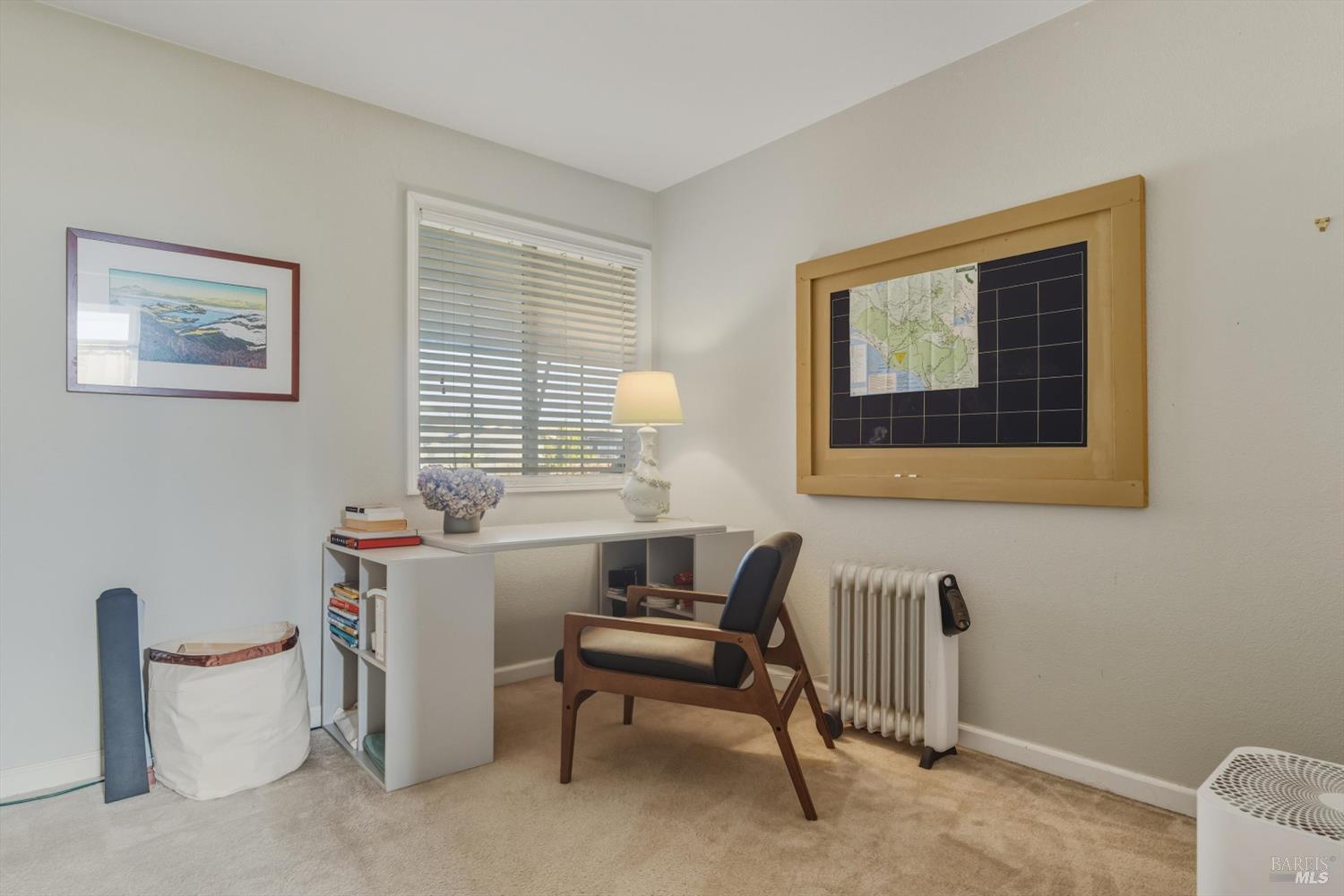 Detail Gallery Image 9 of 15 For 1280 Saint Francis Dr, Petaluma,  CA 94954 - 4 Beds | 2 Baths