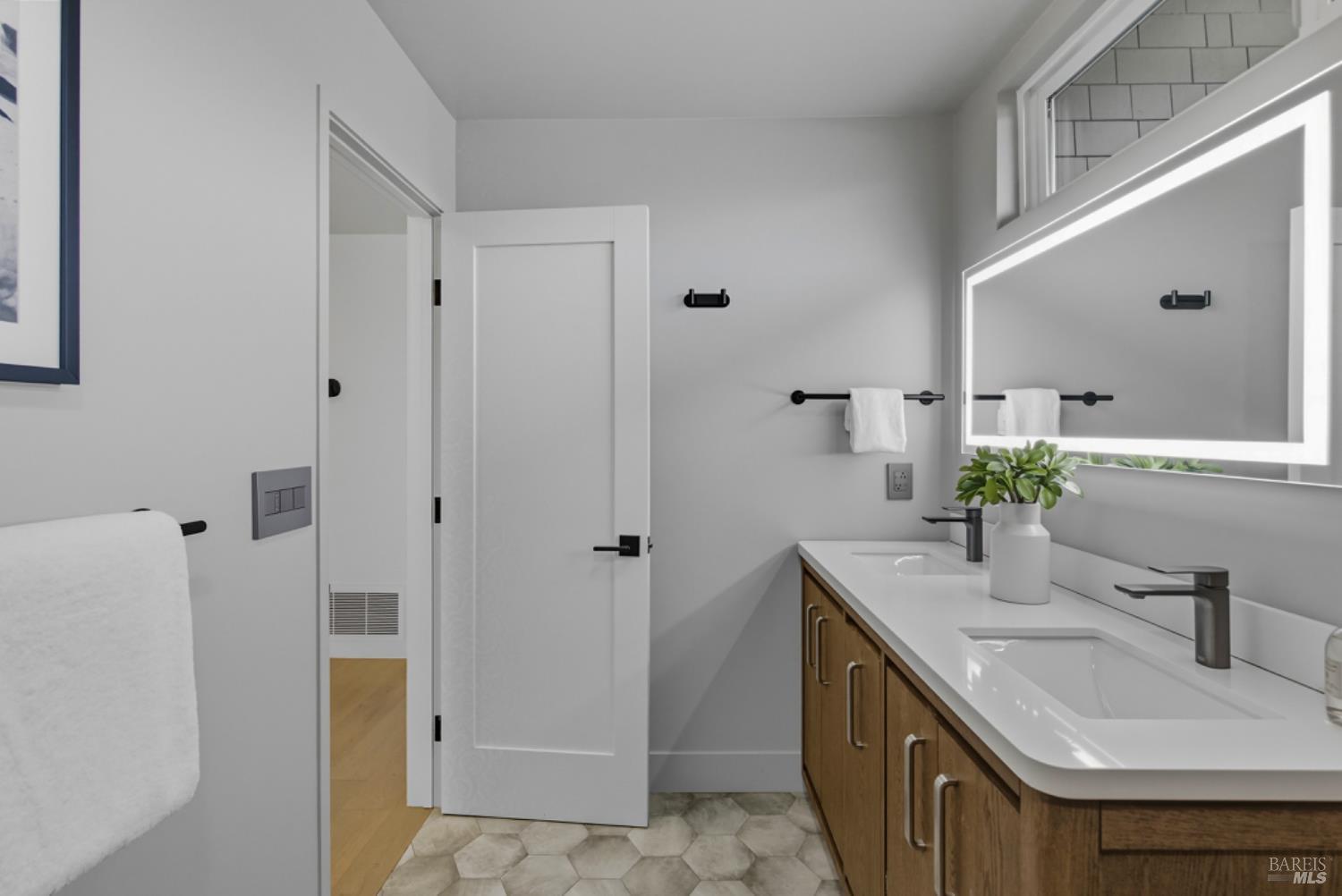 Detail Gallery Image 41 of 78 For 80 Pinto Ln, Novato,  CA 94947 - 4 Beds | 2/1 Baths