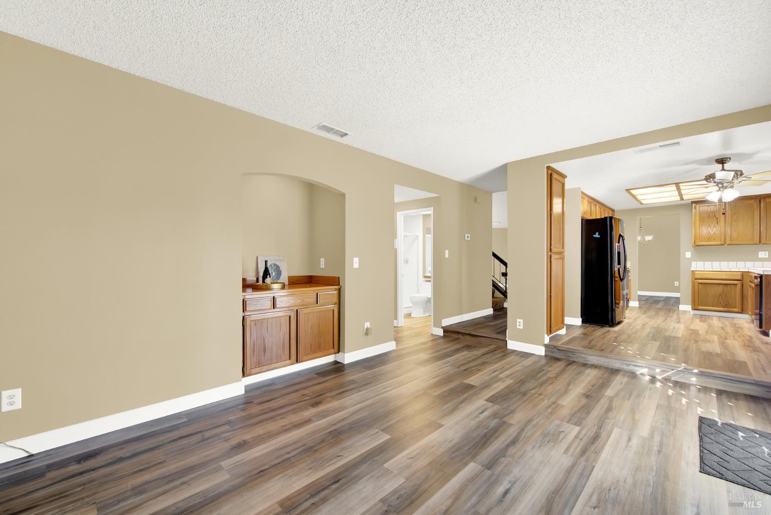 Detail Gallery Image 33 of 83 For 401 Northampton Dr, American Canyon,  CA 94503 - 4 Beds | 3 Baths