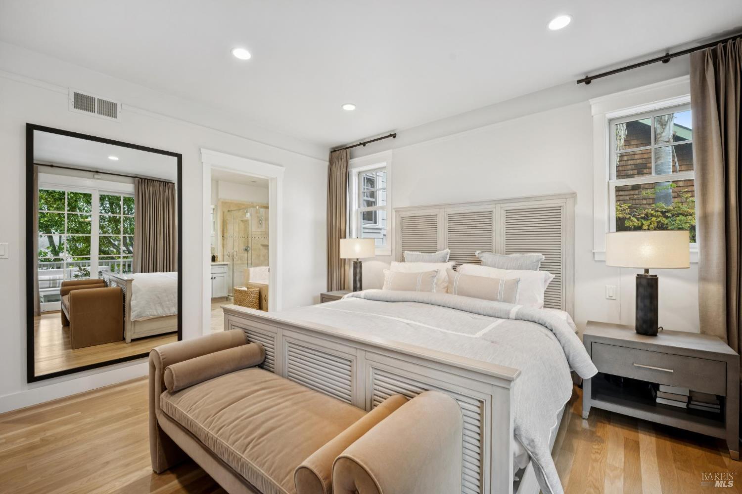 Detail Gallery Image 26 of 53 For 39 Baywood Ter, San Rafael,  CA 94901 - 4 Beds | 2/1 Baths