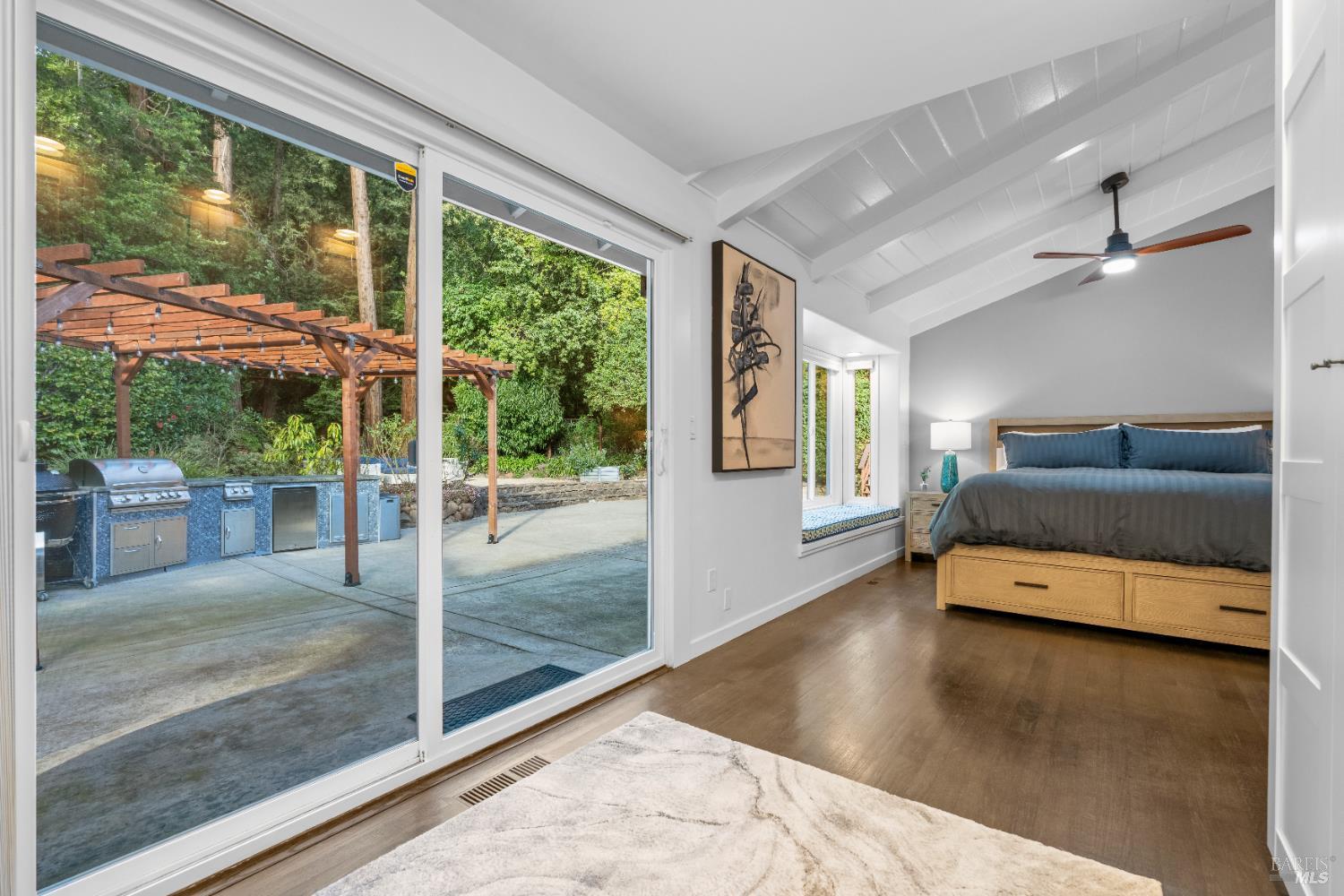 Detail Gallery Image 17 of 37 For 71 Convent Ct, San Rafael,  CA 94901 - 3 Beds | 2 Baths