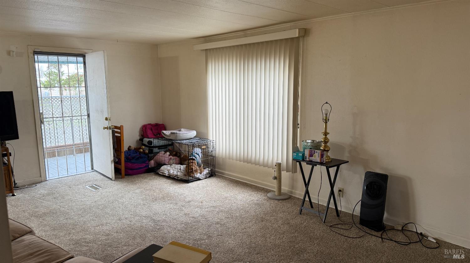 Detail Gallery Image 4 of 10 For 110 San Miguel Rd, Vallejo,  CA 94590 - 3 Beds | 2 Baths