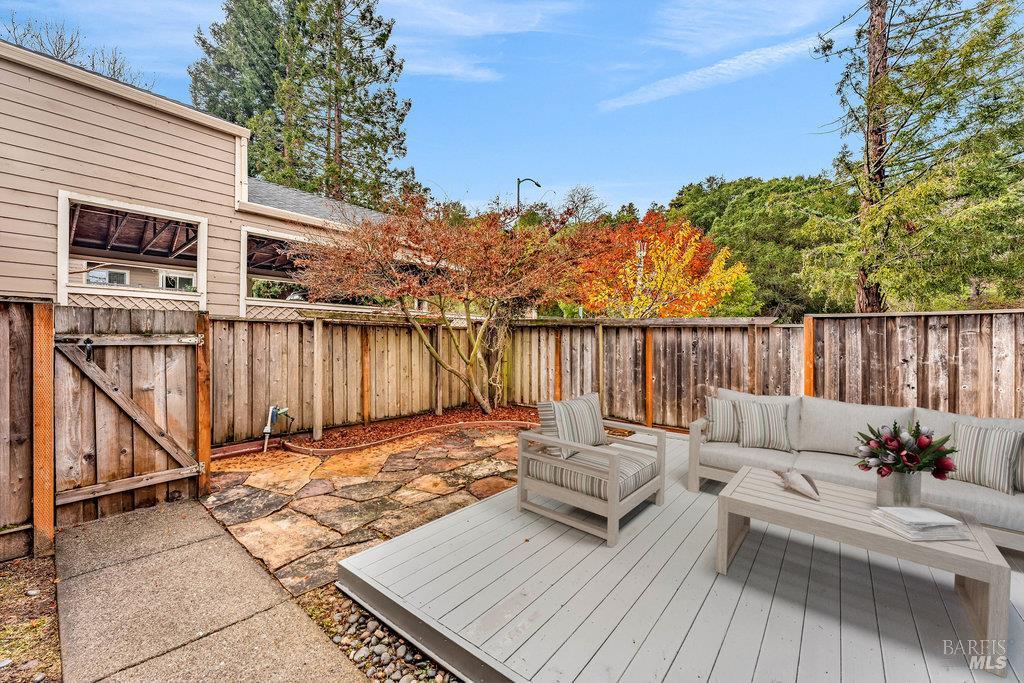 Detail Gallery Image 54 of 58 For 135 Koch Rd, Corte Madera,  CA 94925 - 2 Beds | 2 Baths