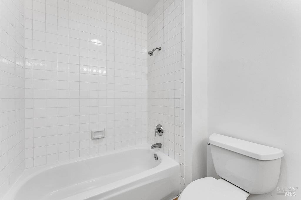 Detail Gallery Image 36 of 58 For 135 Koch Rd, Corte Madera,  CA 94925 - 2 Beds | 2 Baths