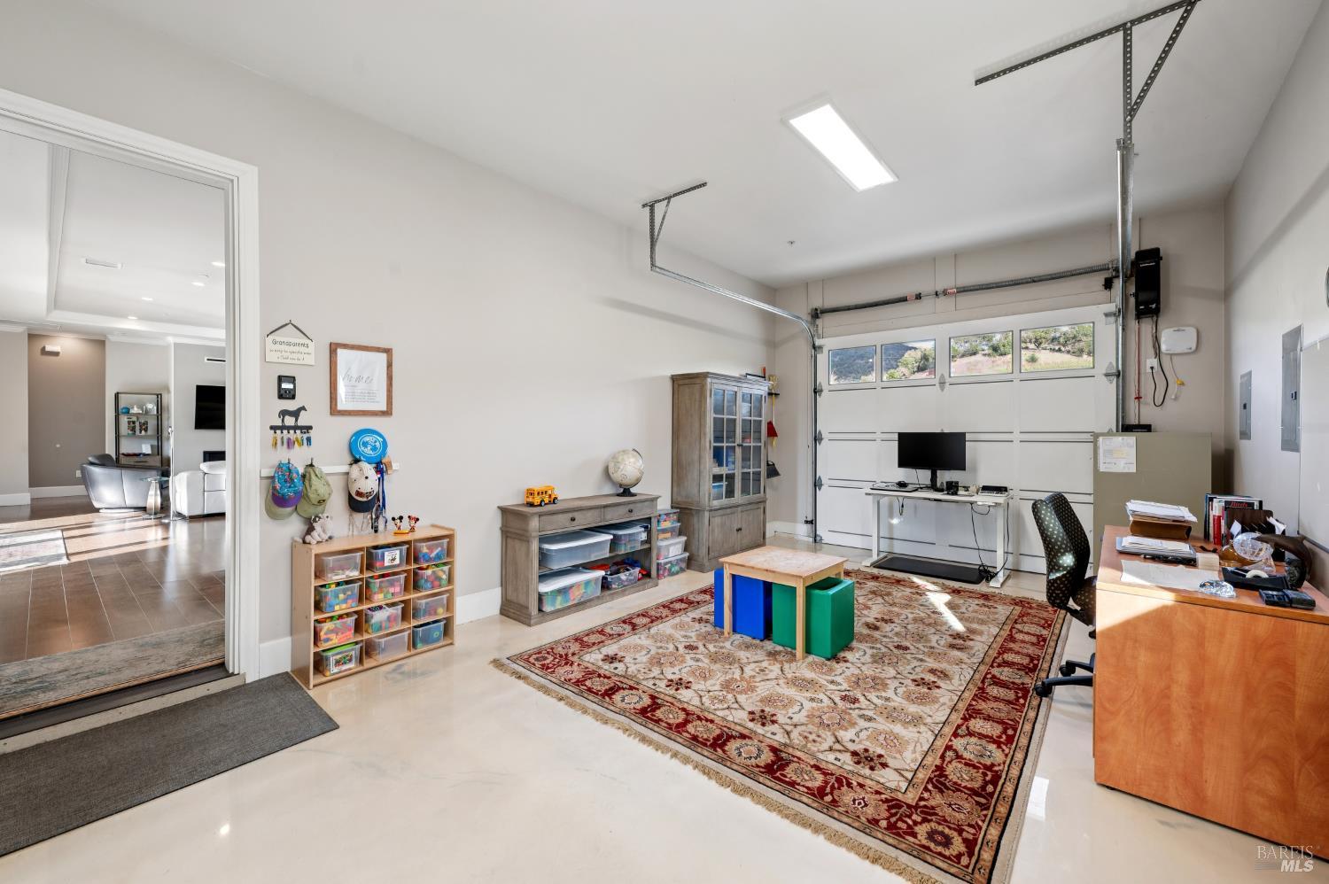 Detail Gallery Image 19 of 71 For 1840 Riebli Rd, Santa Rosa,  CA 95404 - 6 Beds | 5/2 Baths