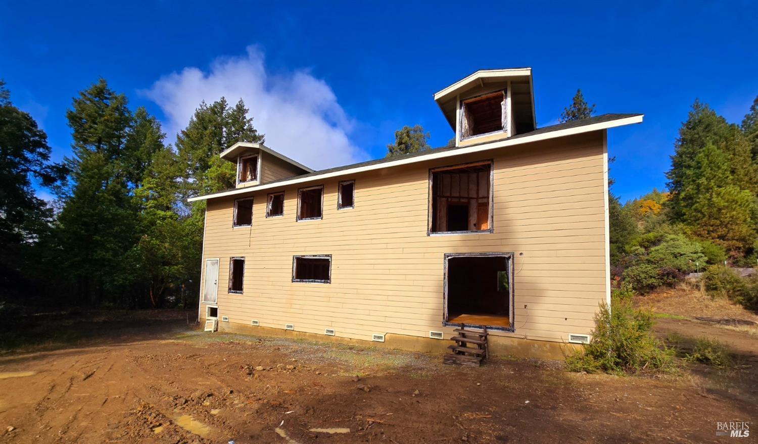 Detail Gallery Image 3 of 34 For 32120 Shimmins Ridge Rd, Willits,  CA 95490 - – Beds | – Baths